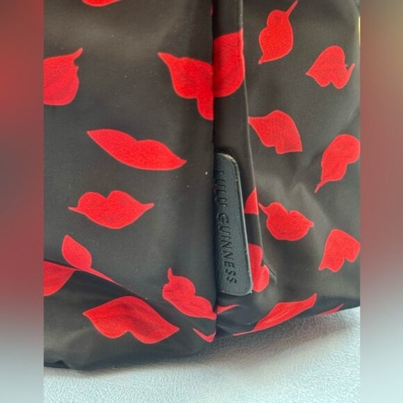 🆕 LULU GUINNESS 🧿 NWT Hand Painted Lips Nylon Zip Tote - Picture 6 of 11